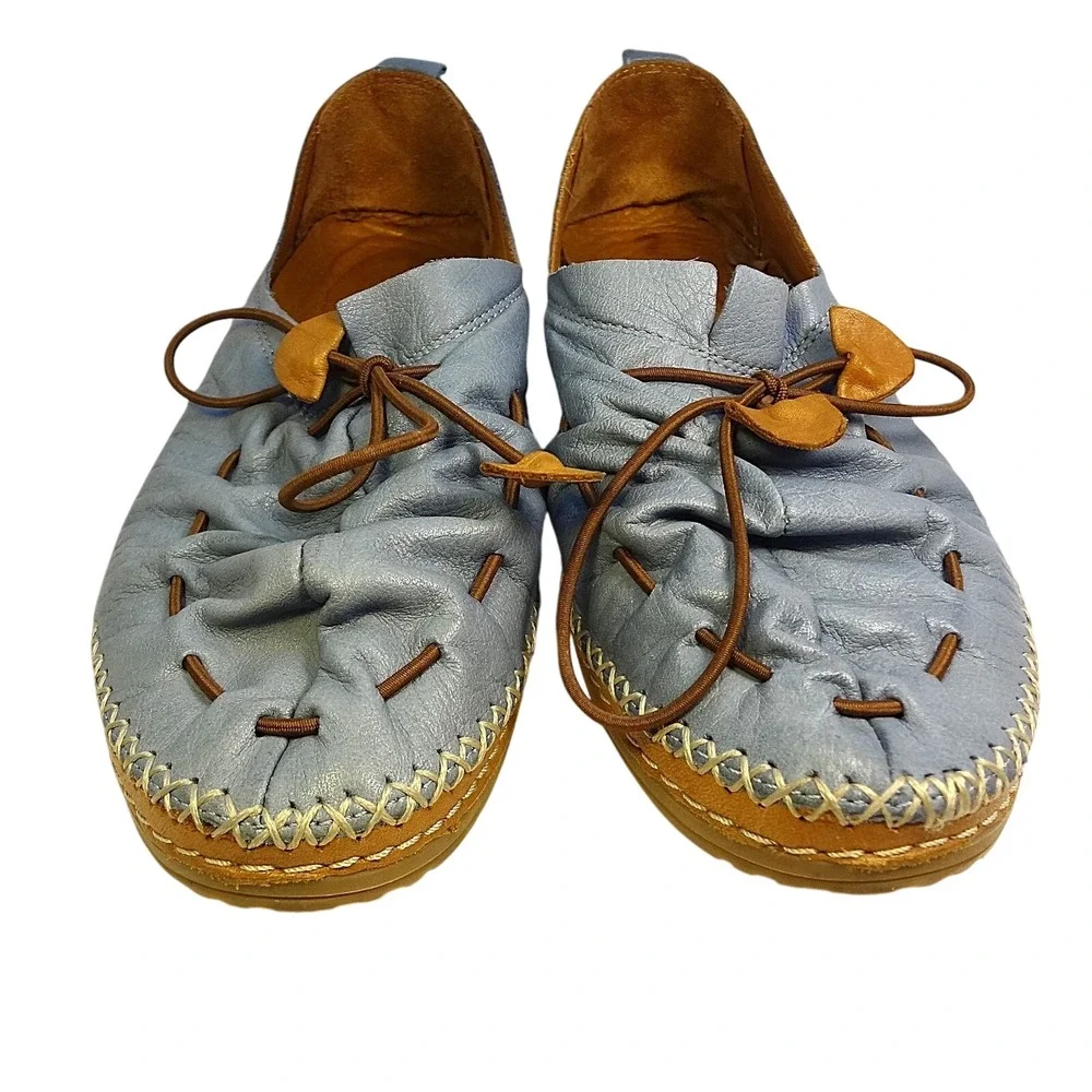 Lemon‎ 'n Lime Light Blue Buttery-soft Leather Ruched Flats EU/41; Women's/10.5